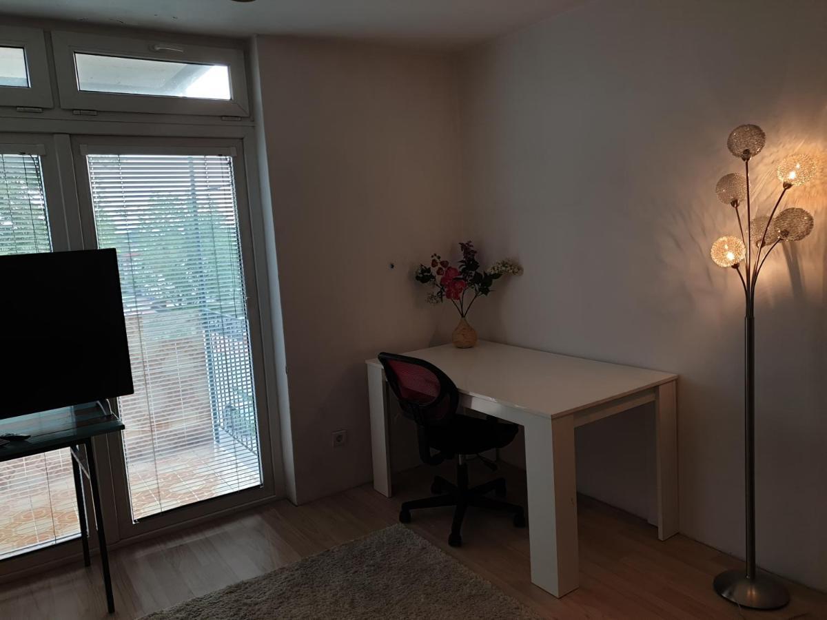 Ljubljanaart Apartment Екстер'єр фото